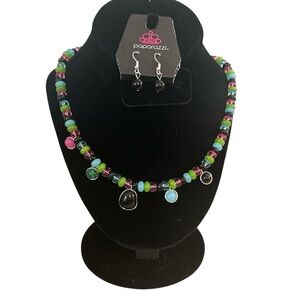 Paparazzi necklace and‎ earring set NEW